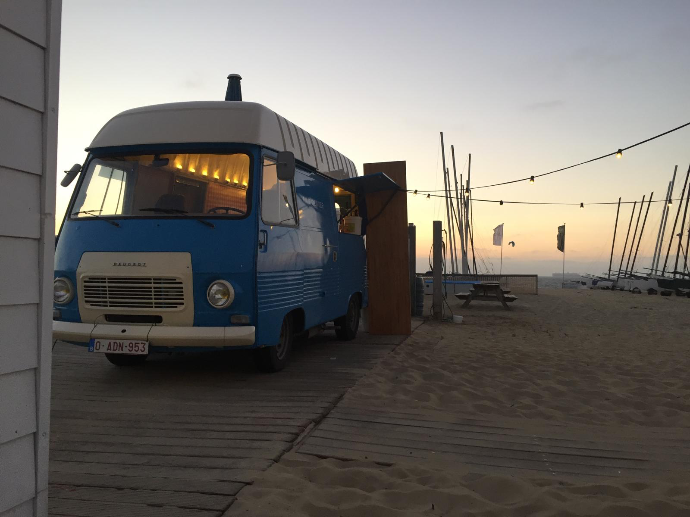 Peugeot J7 foodtruck catering
